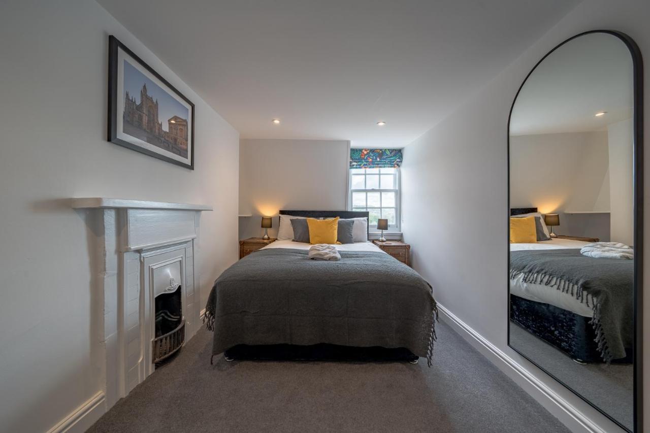 Luxurious Grand 6 Bedroom Home In Bath - Perfect For Groups & Sleeps 12! Exterior photo