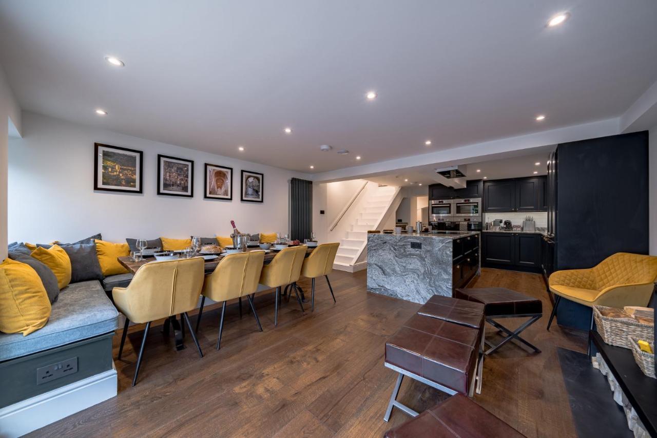 Luxurious Grand 6 Bedroom Home In Bath - Perfect For Groups & Sleeps 12! Exterior photo